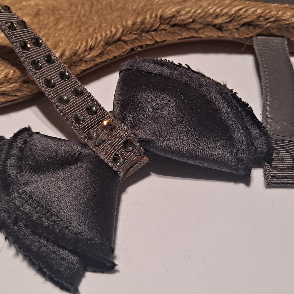 Lanvin flat espadrils with satin bow ribbon closure.  Size 42. Made in Spain